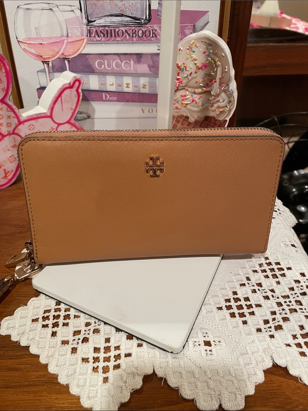 Tory Burch Peach-Tan Saffiano Leather Backpack with Matching Wallet - Picture 5 of 5